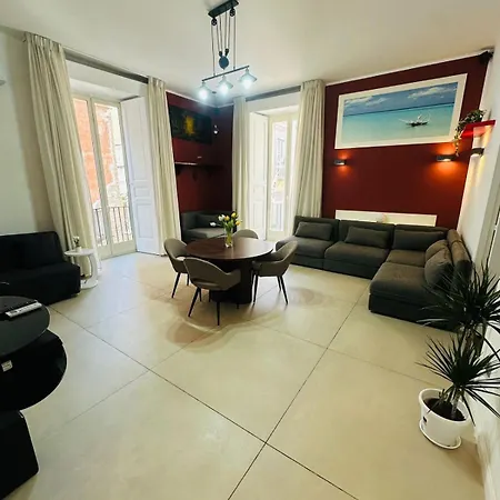 Toledostation 4*