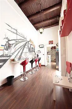 Toledostation 4* نابولي