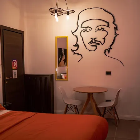 Toledostation Nocleg ze śniadaniem Neapol