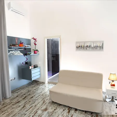 Toledostation 4* Naples